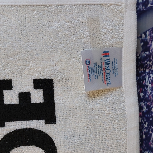 Pittsburgh Steelers On Field Football Gatorade NFL Towel NWT - Picture 5 of 6